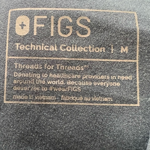 Figs Women Scrub Top- Medium - Picture 8 of 8